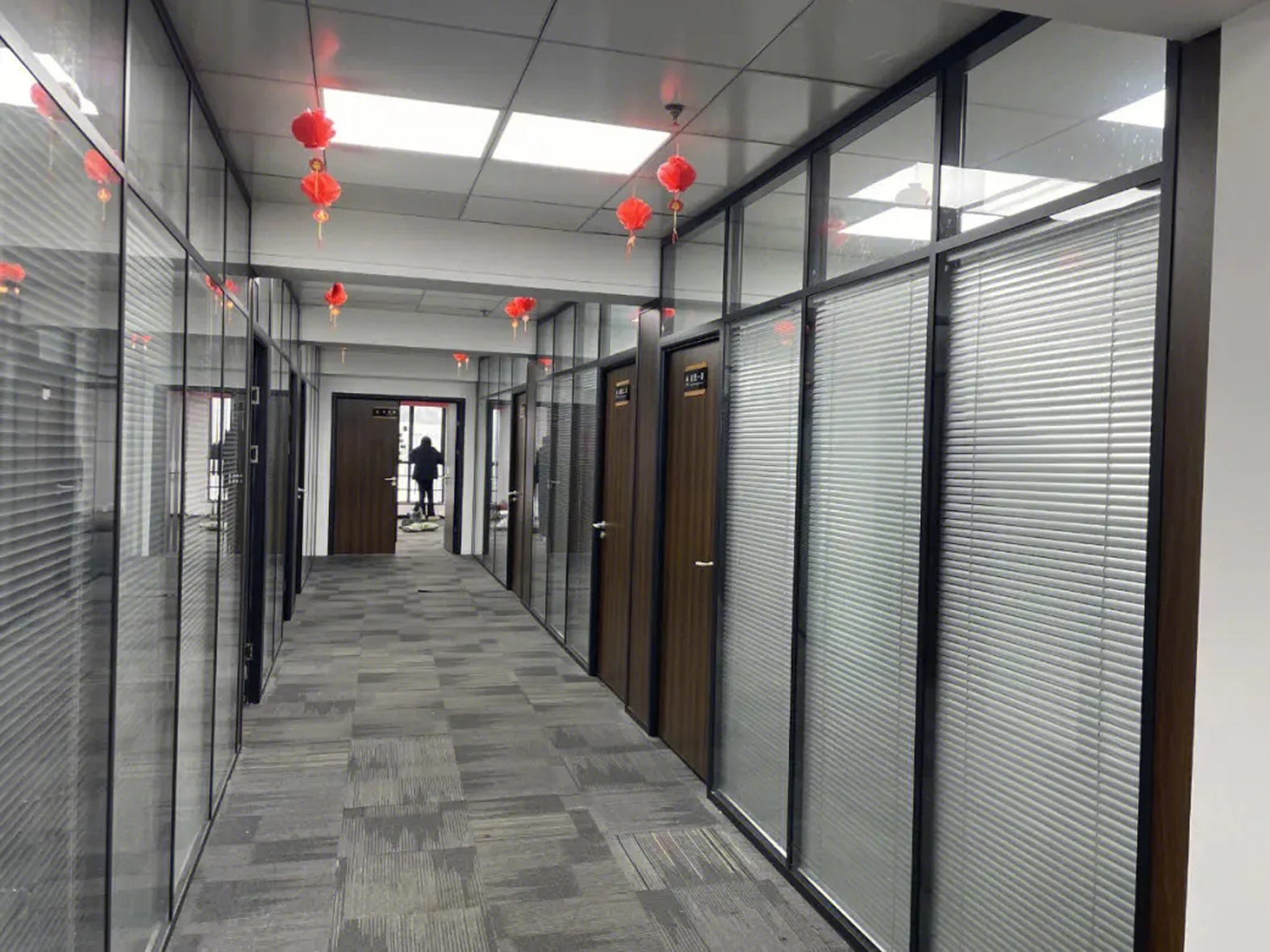 合肥辦公樓裝修領(lǐng)軍者，知名公司引領(lǐng)行業(yè)潮流！(圖3)